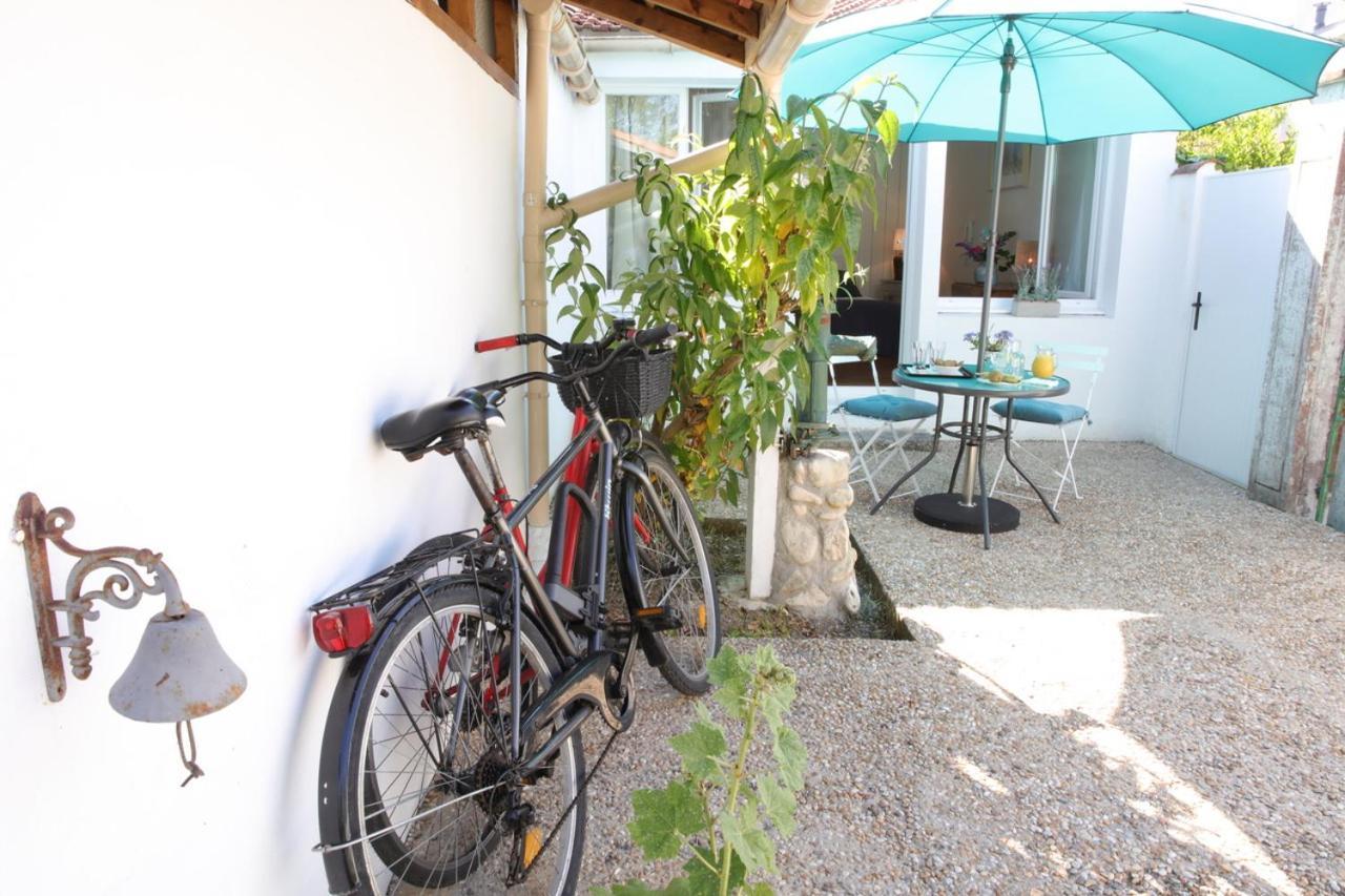 La Venelle De Jericho Bed & Breakfast La Rochelle  Exterior photo
