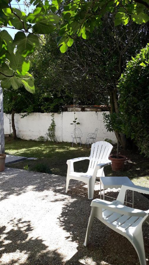 La Venelle De Jericho Bed & Breakfast La Rochelle  Exterior photo